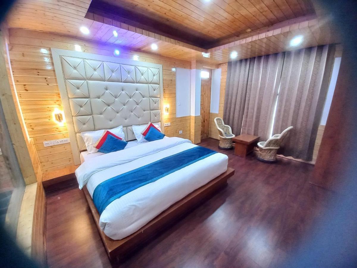 Humble Holiday Inn Kufri Simla Exterior photo