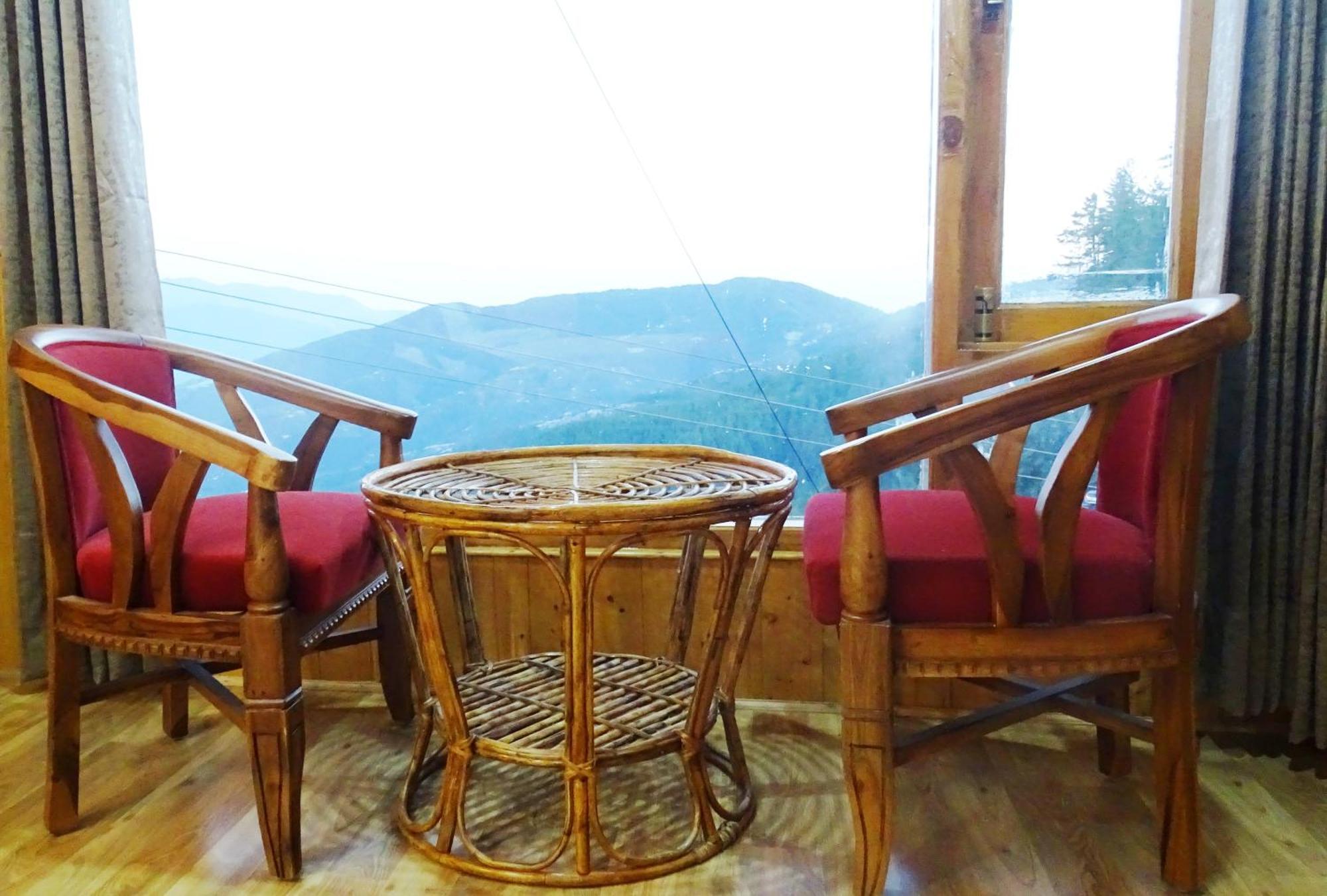 Humble Holiday Inn Kufri Simla Exterior photo